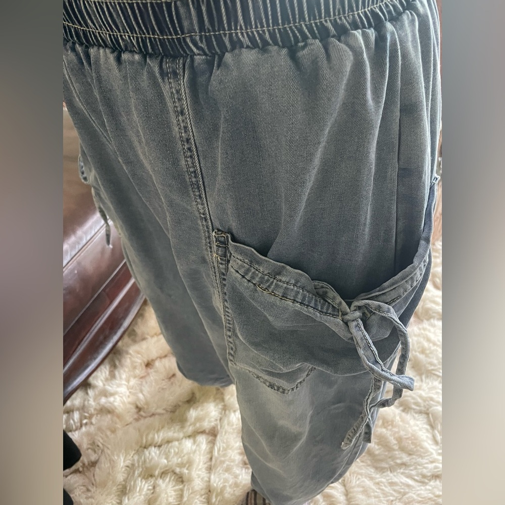 Easel Chambray Boho Balloon Joggers - Picture 13 of 15